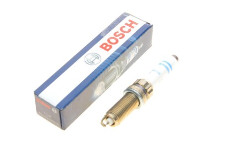 Свеча зажигания bosch 0 242 145 552