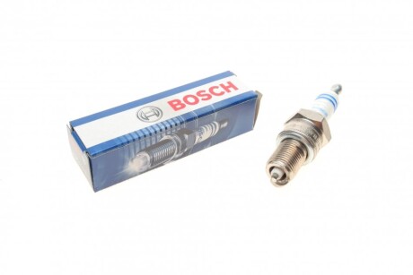 Свеча зажигания bosch 0 242 229 656