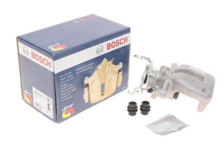 СУПОРТ ЗАДНИЙ ПРАВЫЙ bosch 0 986 135 048