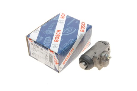 Цилиндр тормозной (задний) Ford Mondeo I/II 93-00 (d=20.6mm) bosch 0 986 475 750