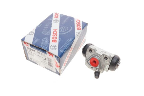 Цилиндр тормозной bosch 0986475883