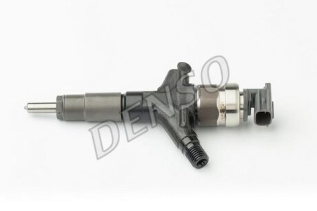 Форсунка паливна denso dcri300250