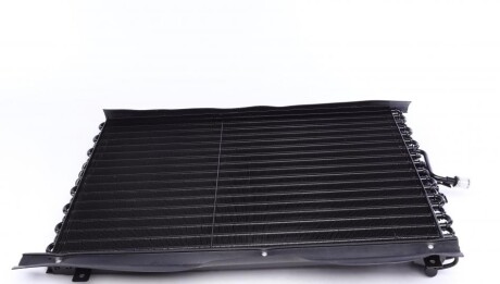 Радиатор кондиционера MB (S124/W124) 2.0-3.0 84-93 MAHLE mahle / knecht ac 133 000s