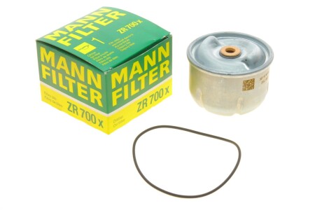 Фільтр масляний Land Rover Defender 2.5 TD5 98-16/Discovery 2.5 TD5 99-04 (h=68mm) -FILTER mann zr 700 x