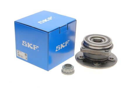 Подшипник ступицы (передней) MB M-class (W166) ML 12- skf vkba 6784